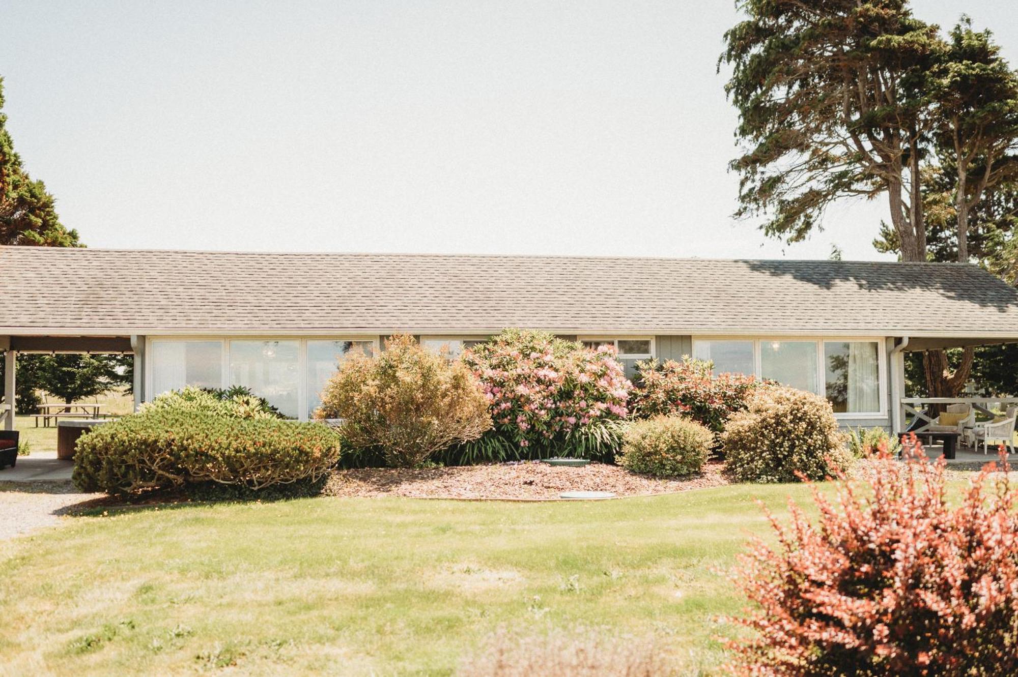 Dungeness Bay Cottages Скуим Екстериор снимка